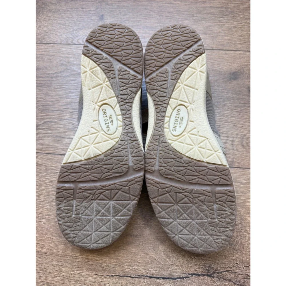Earth Origins Eliah Khaki Suede Closed Toe Fisherman Sandals Womens 10 M